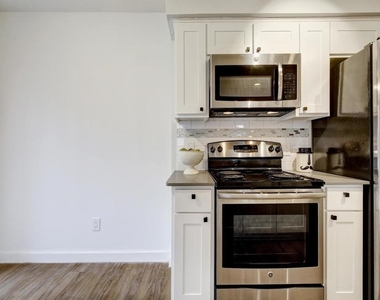 3500 Alpine Cir - Photo Thumbnail 15