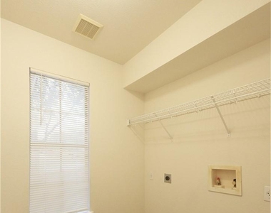 3933 Upper Passage Ln - Photo Thumbnail 11
