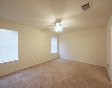 3933 Upper Passage Ln - Photo Thumbnail 6
