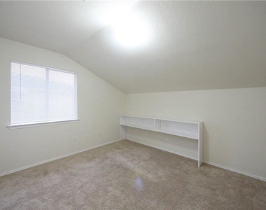 3933 Upper Passage Ln - Photo Thumbnail 17