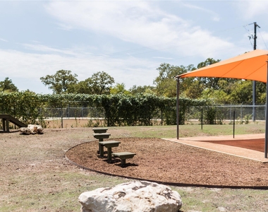 408 Los Olives Ln - Photo Thumbnail 29