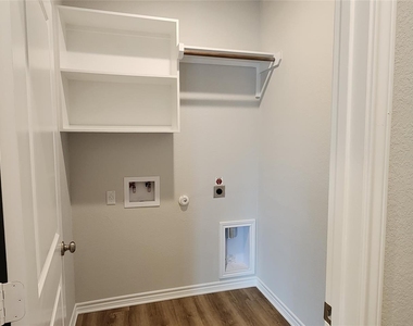 408 Los Olives Ln - Photo Thumbnail 6