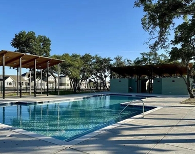 132 Condesa St - Photo Thumbnail 21