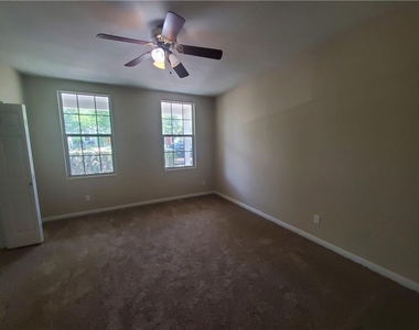 435 Mcgarity St - Photo Thumbnail 13