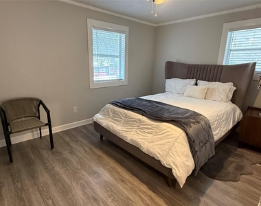 15504 Enid Dr - Photo Thumbnail 7