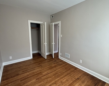 3901 W Division Street - Photo Thumbnail 5