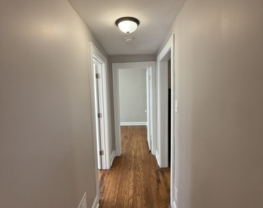 3901 W Division Street - Photo Thumbnail 4