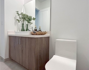 5077 Gambero Way - Photo Thumbnail 16