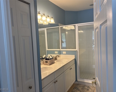 9639 Hemingway Lane - Photo Thumbnail 14