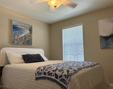 9639 Hemingway Lane - Photo Thumbnail 16