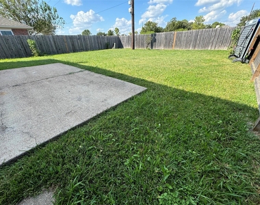 9347 Eaglewood Spring Drive - Photo Thumbnail 19