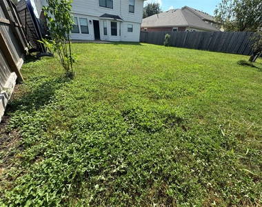 9347 Eaglewood Spring Drive - Photo Thumbnail 8