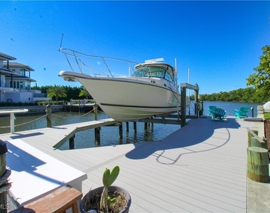 4879 Esplanade Street - Photo Thumbnail 10