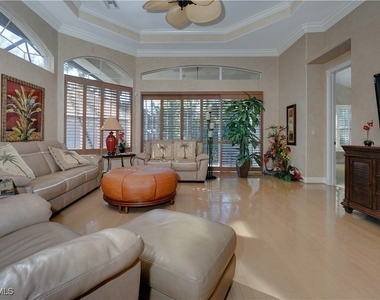 5065 Kensington High Street - Photo Thumbnail 2