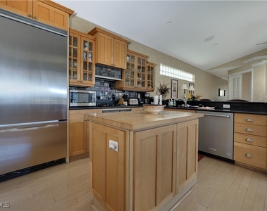 5065 Kensington High Street - Photo Thumbnail 5