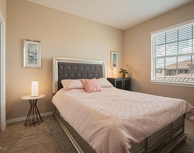 9378 Pocida Court - Photo Thumbnail 15
