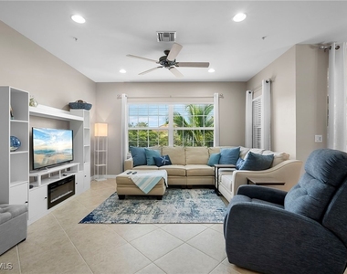 23520 Alamanda Drive - Photo Thumbnail 8