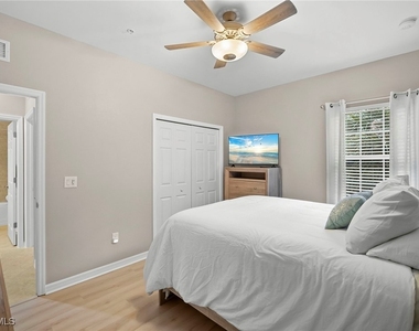 23520 Alamanda Drive - Photo Thumbnail 29