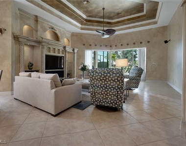 4248 Kensington High Street - Photo Thumbnail 2
