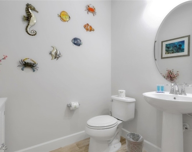 6394 Warwick Avenue - Photo Thumbnail 20
