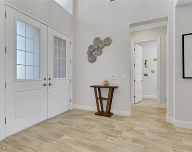 6394 Warwick Avenue - Photo Thumbnail 1