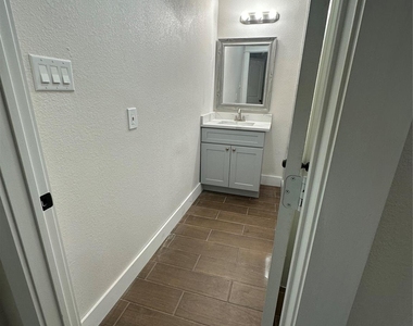 5924 Honeysuckle Drive - Photo Thumbnail 9