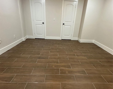 5924 Honeysuckle Drive - Photo Thumbnail 7