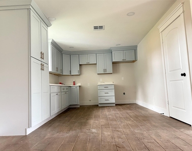 5924 Honeysuckle Drive - Photo Thumbnail 5