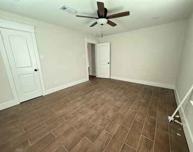 5924 Honeysuckle Drive - Photo Thumbnail 20