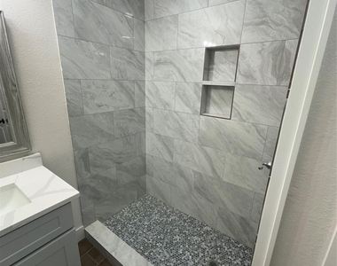 5924 Honeysuckle Drive - Photo Thumbnail 10