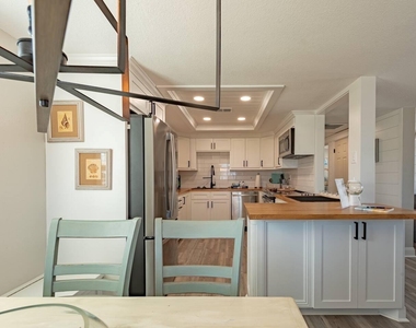 1726 65th Street - Photo Thumbnail 7