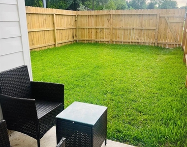 8508 Wileyvale Road - Photo Thumbnail 14