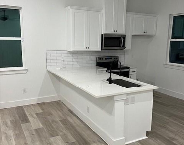 8508 Wileyvale Road - Photo Thumbnail 3