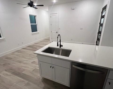 8508 Wileyvale Road - Photo Thumbnail 4