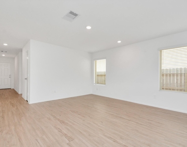 24207 Becker Hollow Lane - Photo Thumbnail 3