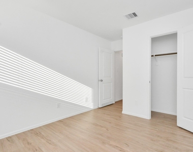24207 Becker Hollow Lane - Photo Thumbnail 21