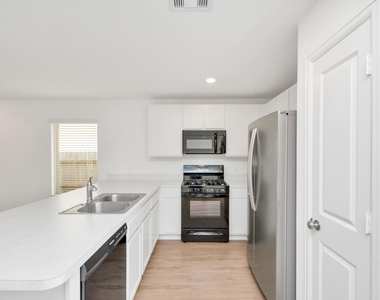 24207 Becker Hollow Lane - Photo Thumbnail 9