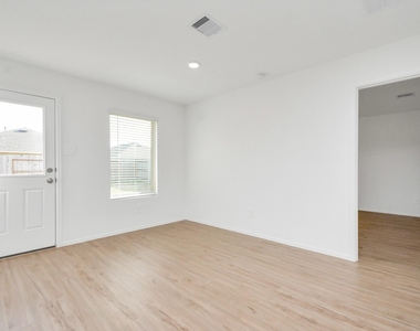 24207 Becker Hollow Lane - Photo Thumbnail 5