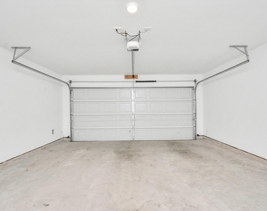 24207 Becker Hollow Lane - Photo Thumbnail 23