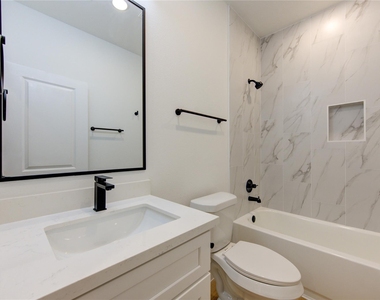 4029 Knoxville Street - Photo Thumbnail 15