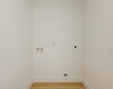 4029 Knoxville Street - Photo Thumbnail 29