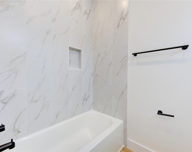 4029 Knoxville Street - Photo Thumbnail 14
