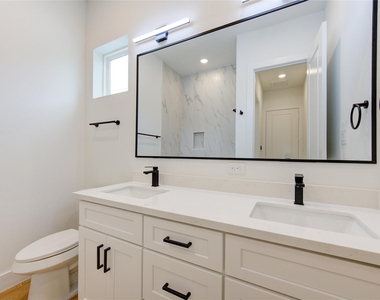 4029 Knoxville Street - Photo Thumbnail 24