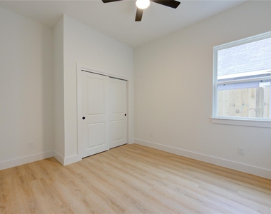 4029 Knoxville Street - Photo Thumbnail 18