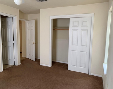 4310 College Main Street - Photo Thumbnail 18