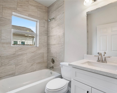 1115 Hogan Street - Photo Thumbnail 1