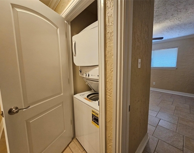 15575 Marina Drive - Photo Thumbnail 23