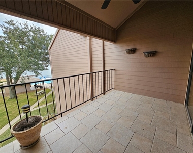15575 Marina Drive - Photo Thumbnail 26