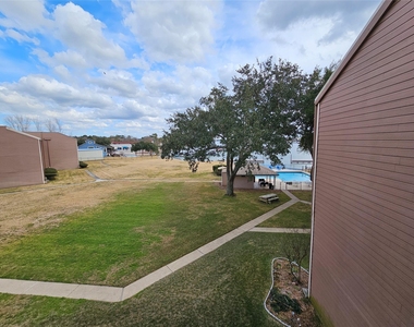 15575 Marina Drive - Photo Thumbnail 28