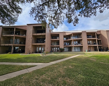 15575 Marina Drive - Photo Thumbnail 36